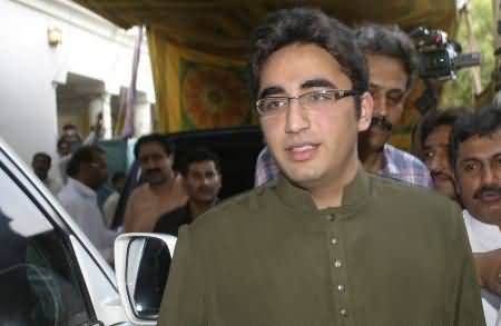 Bilawal Zardari Kept Laughing and Talking in English with the People of Thar