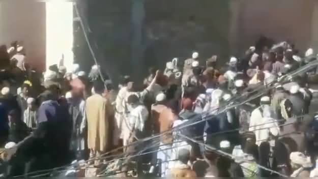 Breaking News: Angry Mob Destroyed Hindu Temple In Karak (KPK)