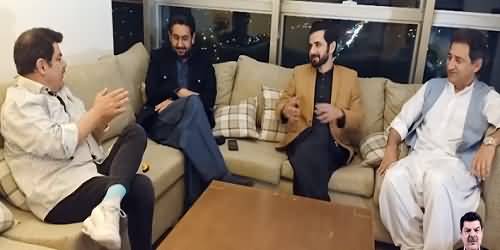 Casual Discussion About Political Issues B/W Mubashar Luqman, Saleem Safi And Adil Shahzeb