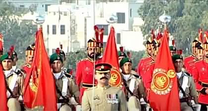 Change of guard ceremony held at Mizar-e-Quaid on Quaid-e-Azam's birth anniversary