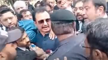 Exclusive footage of Haleem Adil Sheikh's arrest outside court