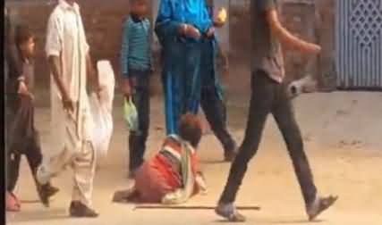 Fake Beggars Openly Looting People, Govt Has No Plan to Control Them