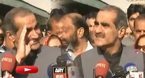 Funny Gestures of Khawaja Saad Rafique While Talking to Media on Railway Station