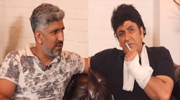 Khalid Butt's hilarious talk with Khalil ur Rehman Qamar's dummy after his abduction incident