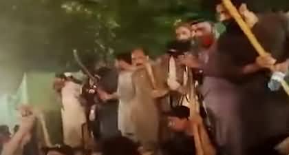 Latest footage from outside Zaman Park: PTI workers guarding Imran Khan's residence