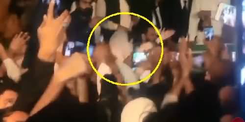 Maryam Nawaz Spotted Along Workers In 'Pindaal' While Hamza Shahbaz Addressing From Stage