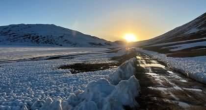 Pak Army conducts dangerous rescue operation for stranded tourists in Deosai, Skardu