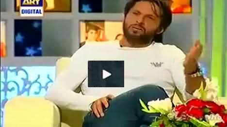 Shahid Afridi Emotionally Telling About His Mother