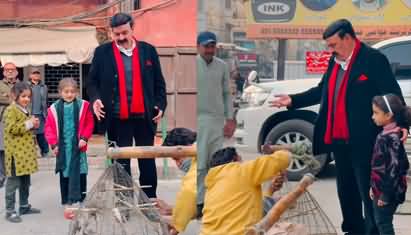 Sheikh Rasheed freeing birds outside Laal Haveli