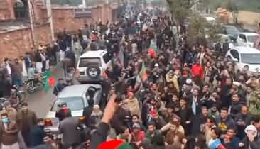 Sher Afzal Marwat leading PTI's rally in Rawalpindi