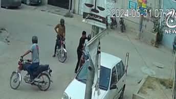 Three robbers snatched motorcycle and mobile phone from a citizen in Karachi