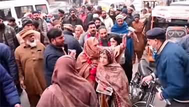 Usman Dar's mother gets passionate response from people during election campaign