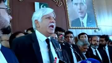 Very aggressive speech of Lahore's lawyer against Army Chief and Chief Justice